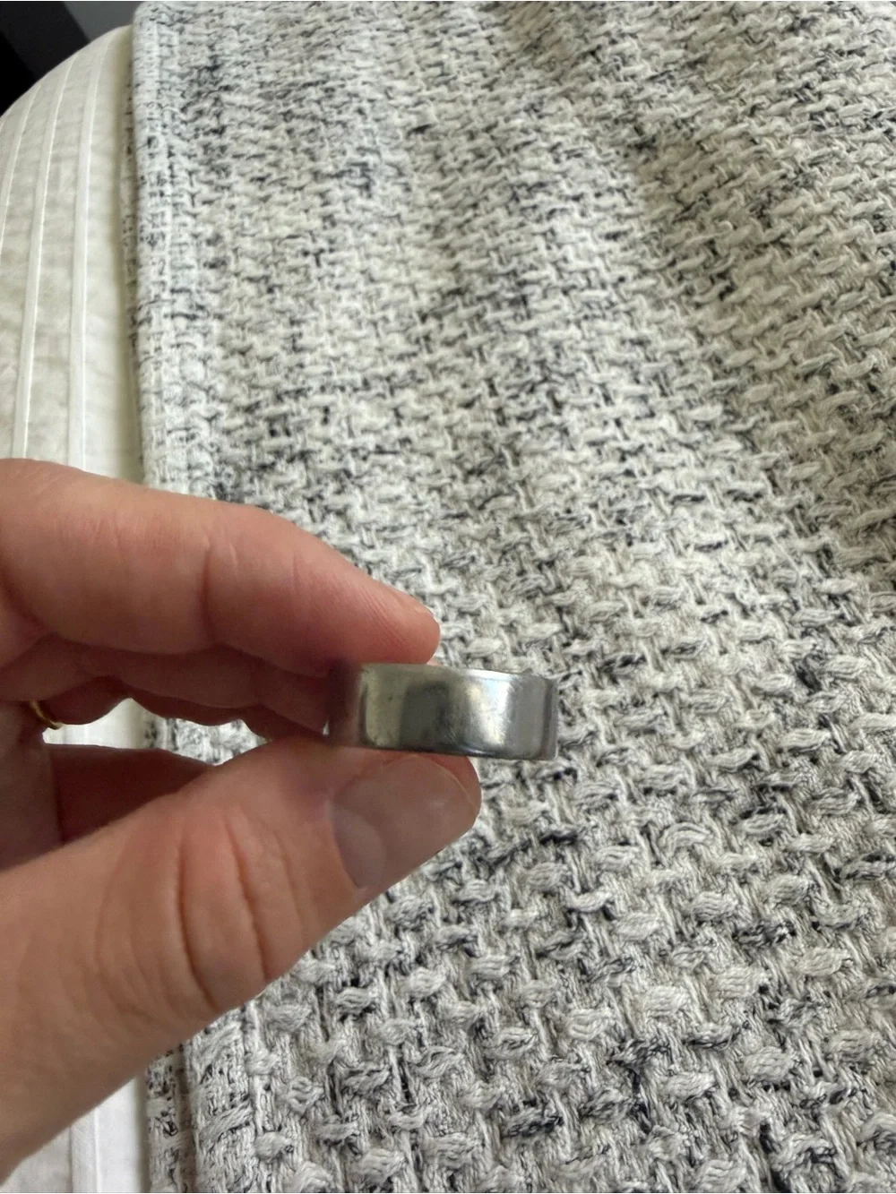 Oura ring gen 4 - size 8 / silver GUC